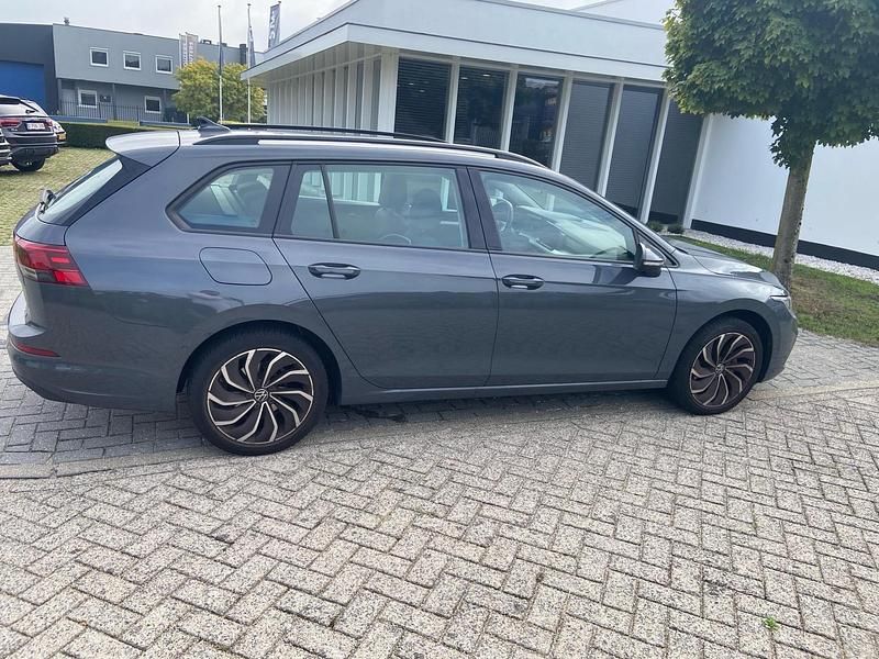 Occasion VW Golf VIII Business 110 PK (80 kW) 2023 Grijs Stationwagen