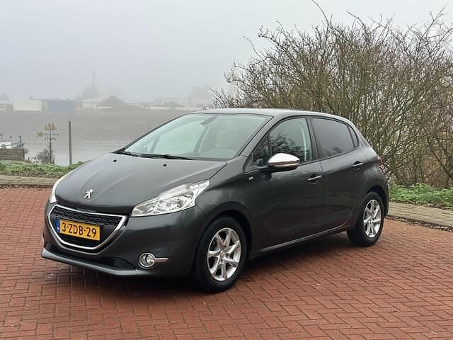 Occasion Peugeot 208 Style 82 PK (60 kW) 2015 Grijs Hatchback