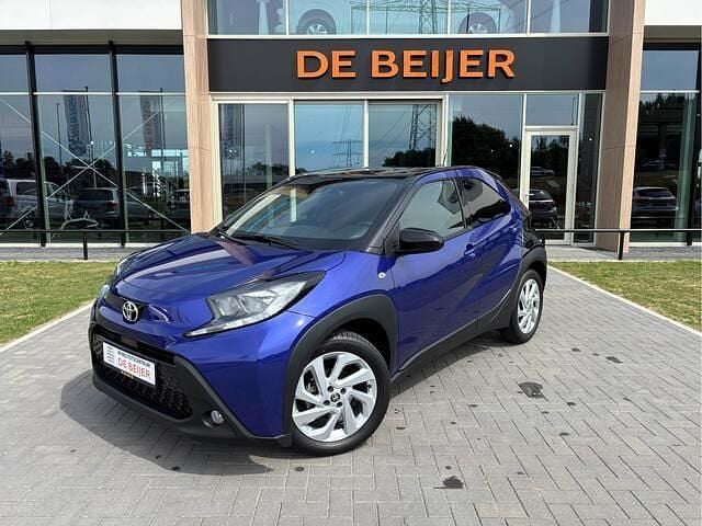 Blauw Gebruikt 2022 Toyota Aygo Pulse Hatchback | € 18.950 (Eerlijke prijs) - Afbeelding 1/4