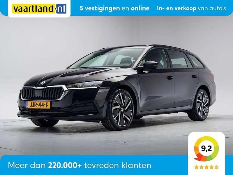 Zwart Gebruikt 2021 Skoda Octavia Business Line Stationwagen | € 19.909 (Goede deal) - Afbeelding 1/4