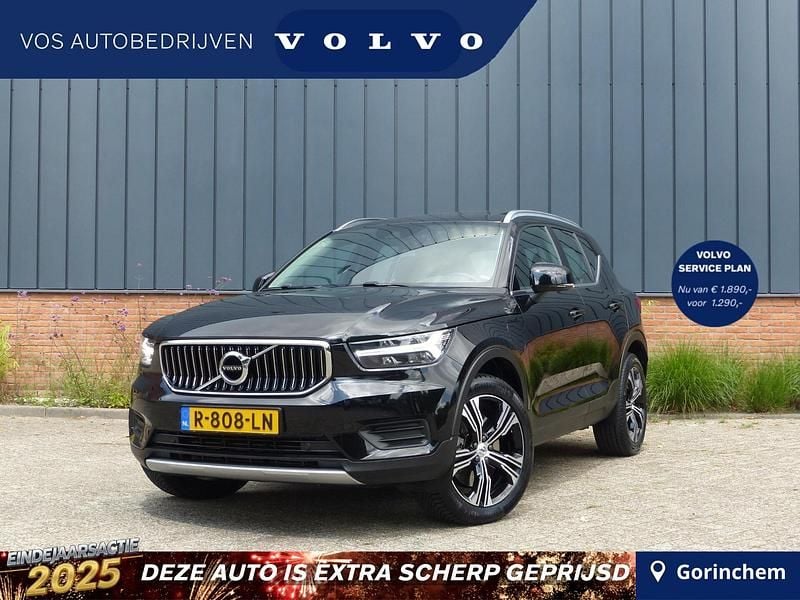 Zwart Occasion 2022 Volvo XC40 Inscription SUV | € 35.450 (Iets duurder) - Afbeelding 1/4