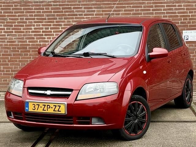 Rood Occasion 2008 Chevrolet Kalos Hatchback | € 1.950 (Eerlijke prijs) - Afbeelding 1/4