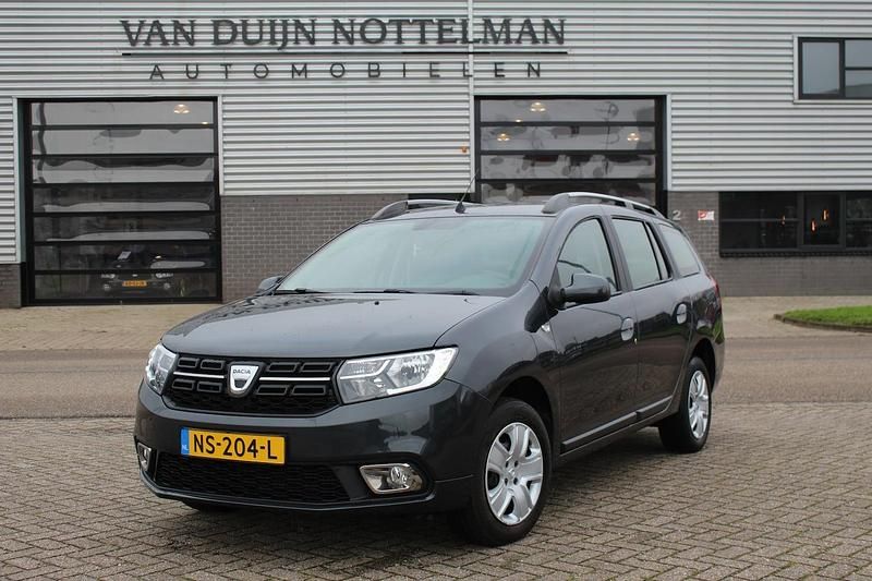 Grijs Gebruikt 2017 Dacia Logan MCV Lauréate MPV | € 9.950 (Duur) - Afbeelding 1/4
