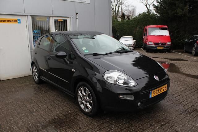 Occasion Fiat Punto Evo Street 101 PK (74 kW) 2014 Zwart (metallic) Hatchback