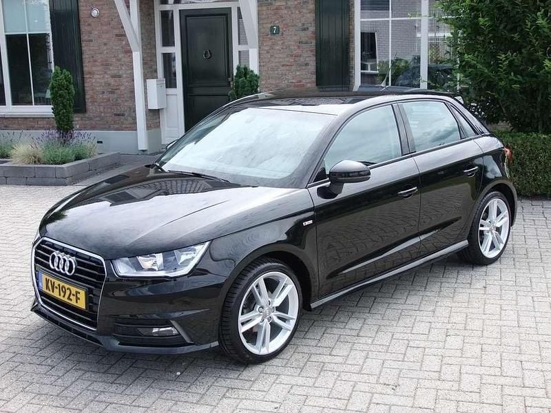 Zwart Gebruikt 2017 Audi A1 Sportback S-Line Hatchback | € 12.750 (Eerlijke prijs) - Afbeelding 1/4