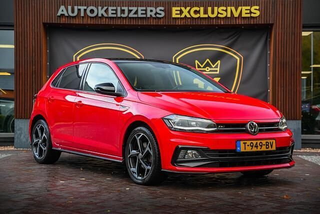 Rood Gebruikt 2020 VW Polo Highline Hatchback | € 17.900 (Eerlijke prijs) - Afbeelding 1/4