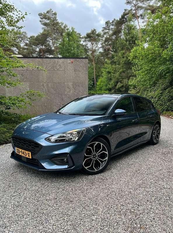 Blauw Gebruikt 2018 Ford Focus ST Hatchback | € 17.999 (Duur) - Afbeelding 1/4