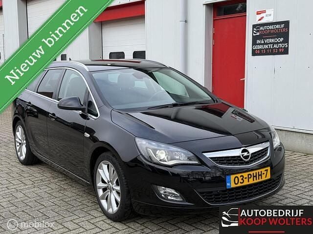 Occasion Opel Astra 140 PK (102 kW) 2011 Zwart Stationwagen