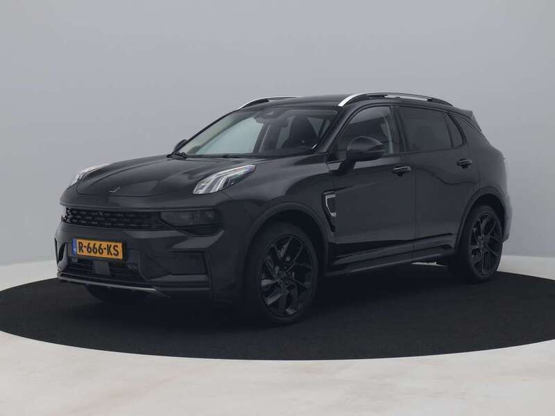 Zwart Gebruikt 2022 Lynk & Co 01 SUV | € 26.400 (Eerlijke prijs) - Afbeelding 1/3