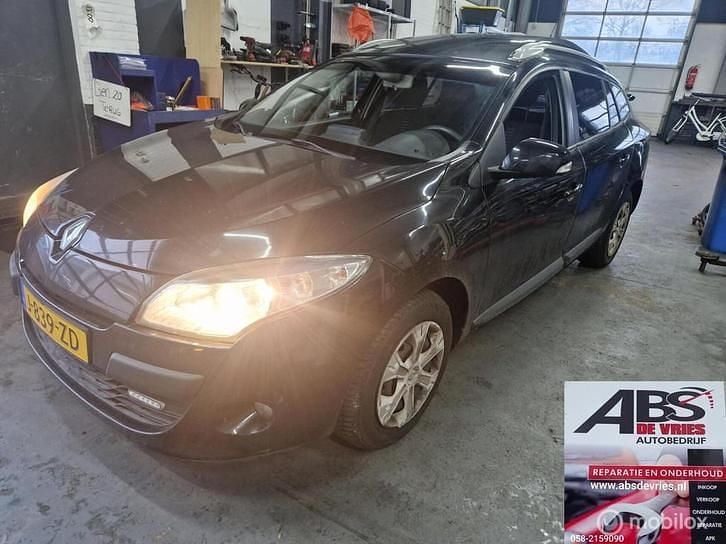 Occasion 2010 Renault Mégane III Expression Stationwagen | € 799 (Super prijs) - Afbeelding 1/4