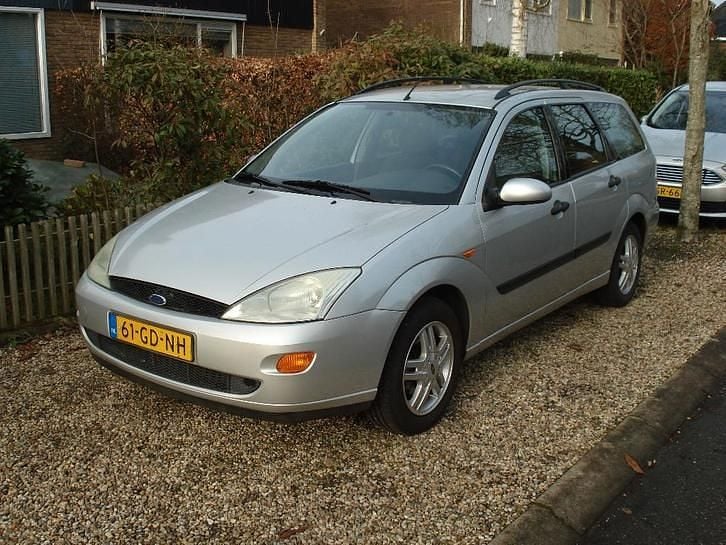 Occasion Ford Focus 100 PK (73 kW) 2000