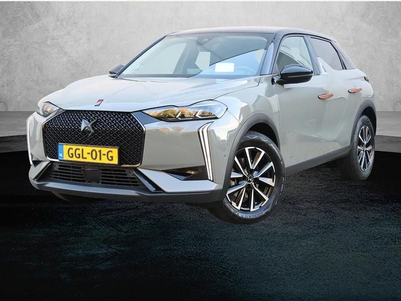 Grijs Gebruikt 2024 DS Automobiles DS3 Performance | € 25.920 (Eerlijke prijs) - Afbeelding 1/1