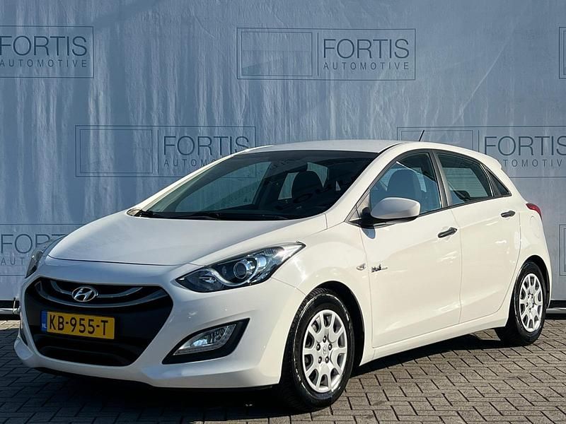 Wit Gebruikt 2016 Hyundai i30 Hatchback | € 12.900 (Eerlijke prijs) - Afbeelding 1/4