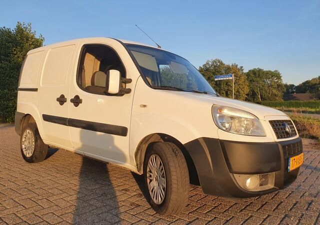 Occasion Fiat Doblò 77 PK (56 kW) 2008 Wit MPV