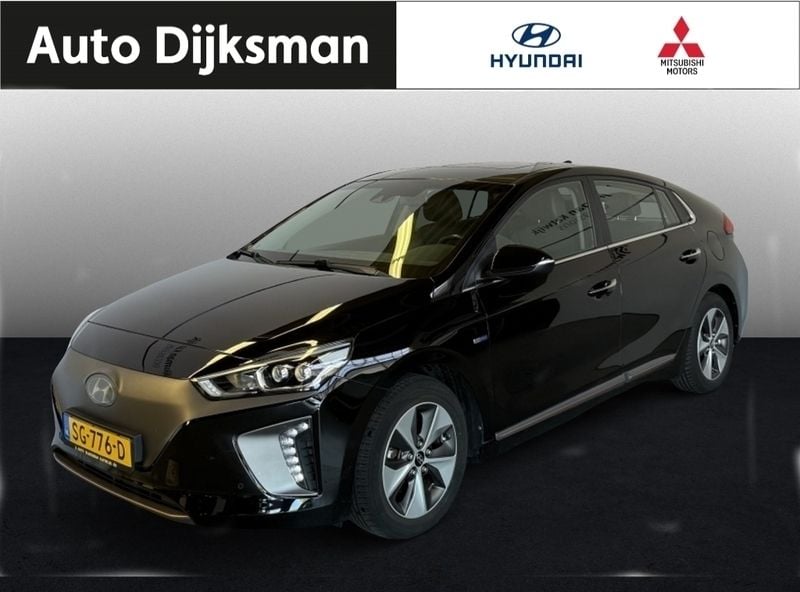 Zwart Gebruikt 2018 Hyundai Ioniq Premium Sedan | € 15.950 - Afbeelding 1/4