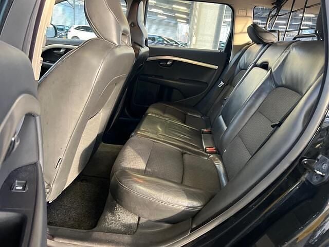 Occasion Volvo V70 Momentum 146 PK (107 kW) 2008 Zwart Stationwagen