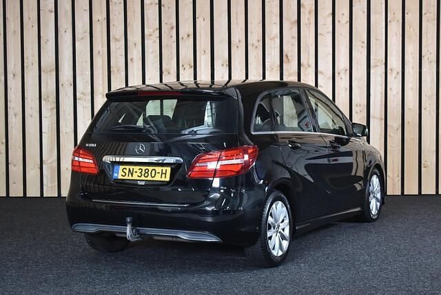 Occasion Mercedes B180 Business 123 PK (90 kW) 2018 Zwart (metallic) MPV