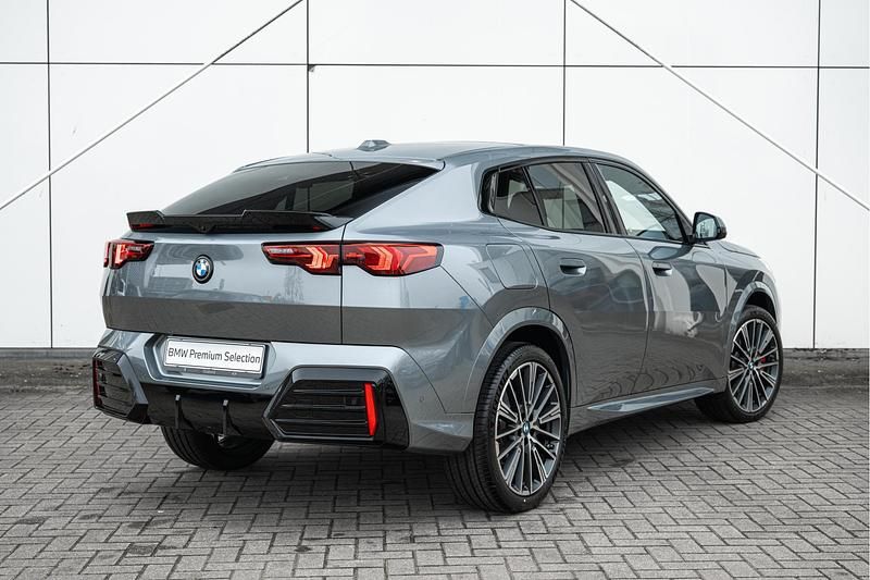 Nieuw BMW X2 Executive 156 PK (114 kW) 2026 Grijs SUV