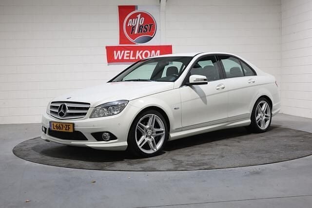 Wit Gebruikt 2011 Mercedes C200 Avantgarde Sedan | € 11.950 (Eerlijke prijs) - Afbeelding 1/4