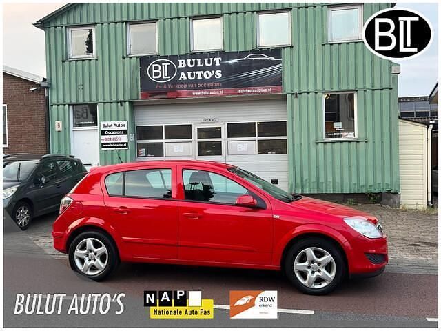 Rood Gebruikt 2008 Opel Astra Business Hatchback | € 1.650 (Eerlijke prijs) - Afbeelding 1/4