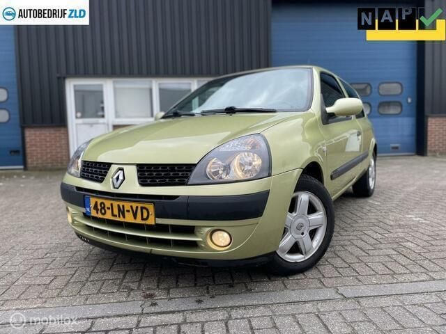 Groen Gebruikt 2003 Renault Clio II Hatchback | € 1.399 (Eerlijke prijs) - Afbeelding 1/4