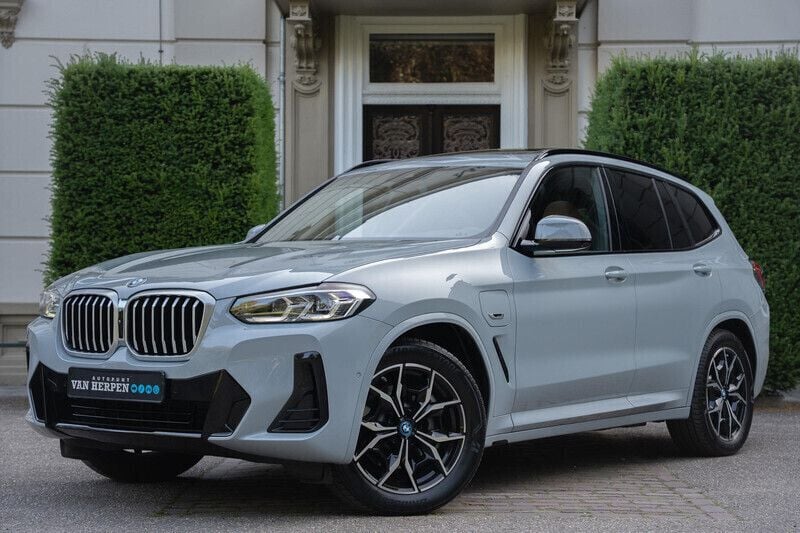 Grijs Gebruikt 2022 BMW X3 M Sport SUV | € 53.940 (Eerlijke prijs) - Afbeelding 1/4