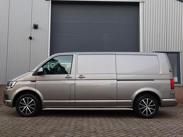 Occasion VW T6 Highline 140 PK (102 kW) 2016 Beige (metallic) Van