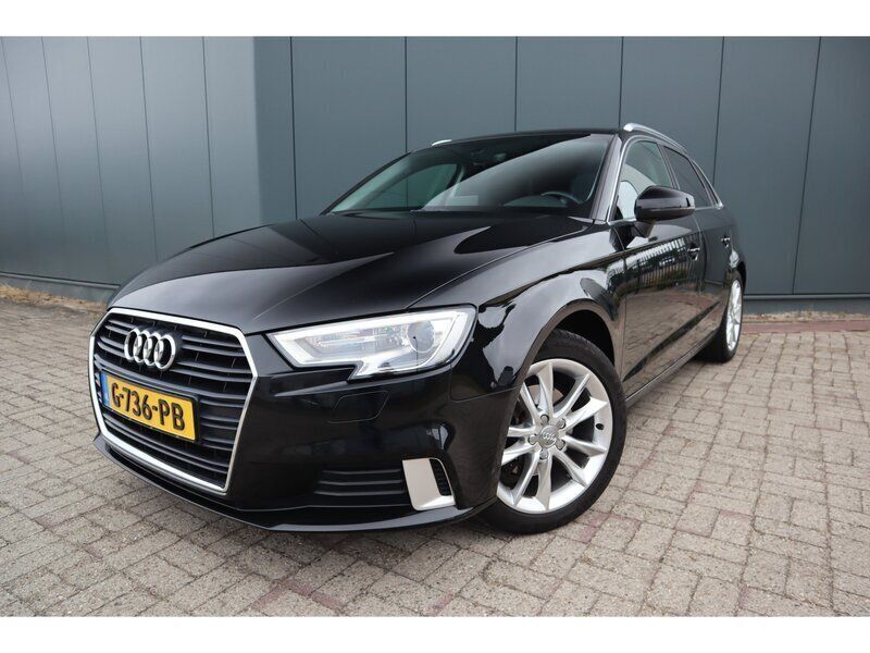 Zwart Gebruikt 2018 Audi A3 S-Line Hatchback | € 17.650 (Eerlijke prijs) - Afbeelding 1/4