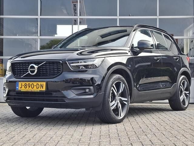 Zwart Gebruikt 2020 Volvo XC40 R-Design SUV | € 27.950 (Goede deal) - Afbeelding 1/4