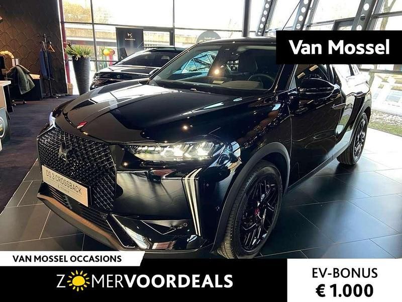 Zwart Gebruikt 2023 DS Automobiles DS3 Crossback E-Tense Performance Line Plus SUV | € 41.740 - Afbeelding 1/4