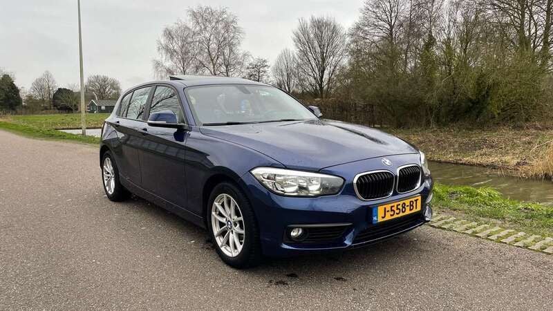 Blauw Gebruikt 2019 BMW 116 Hatchback | € 16.500 (Eerlijke prijs) - Afbeelding 1/4