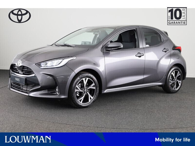 Grijs Gebruikt 2025 Toyota Yaris Hybrid Hatchback | € 30.945 (Duur) - Afbeelding 1/3