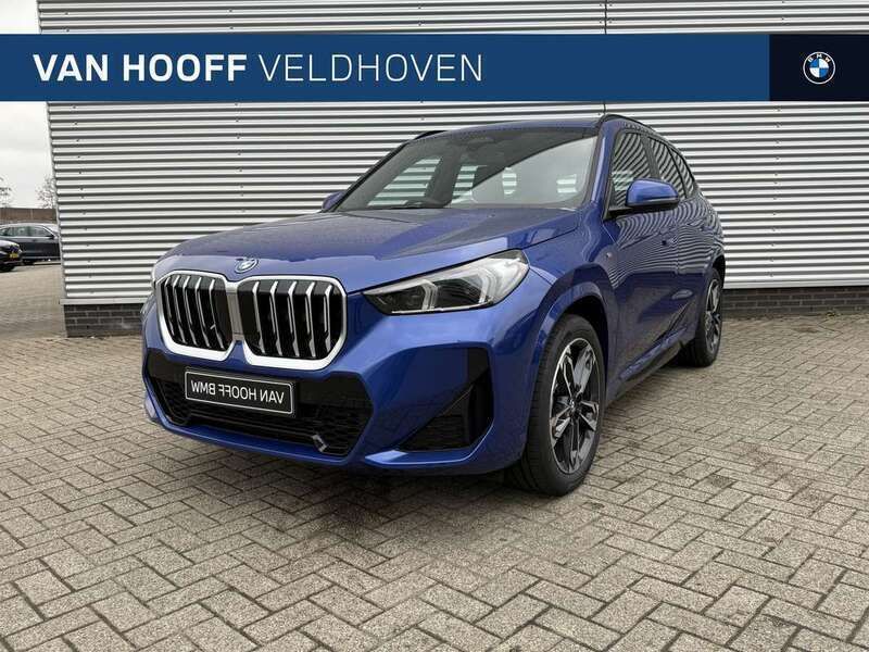 Zwart, metallic lak Nieuw 2025 BMW X1 M Sport SUV | € 64.509 - Afbeelding 1/4