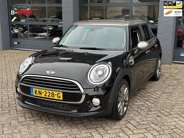 Zwart Gebruikt 2016 Mini Cooper Chili Hatchback | € 9.999 (Super prijs) - Afbeelding 1/4