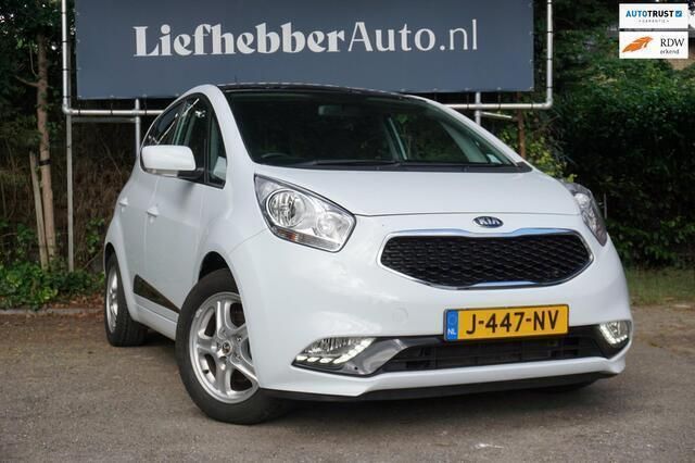 Wit Gebruikt 2015 Kia Venga Hatchback | € 8.945 (Super prijs) - Afbeelding 1/4