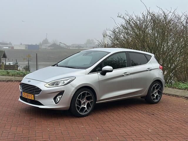 Occasion Ford Fiesta Titanium 100 PK (73 kW) 2019 Grijs Hatchback