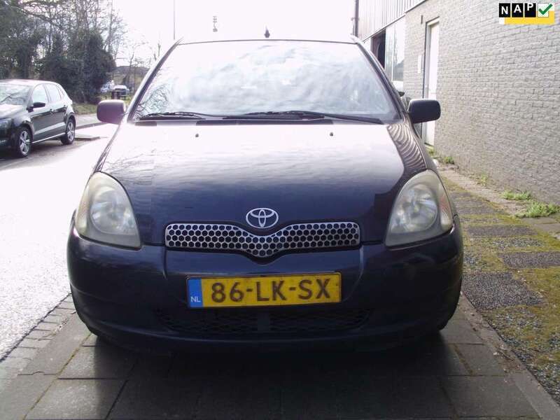 Zwart, metallic lak Gebruikt 2003 Toyota Yaris Sol Hatchback | € 2.249 (Eerlijke prijs) - Afbeelding 1/4