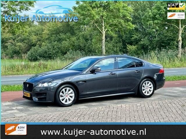 Grijs Gebruikt 2018 Jaguar XF R-Sport Sedan | € 15.945 (Super prijs) - Afbeelding 1/4
