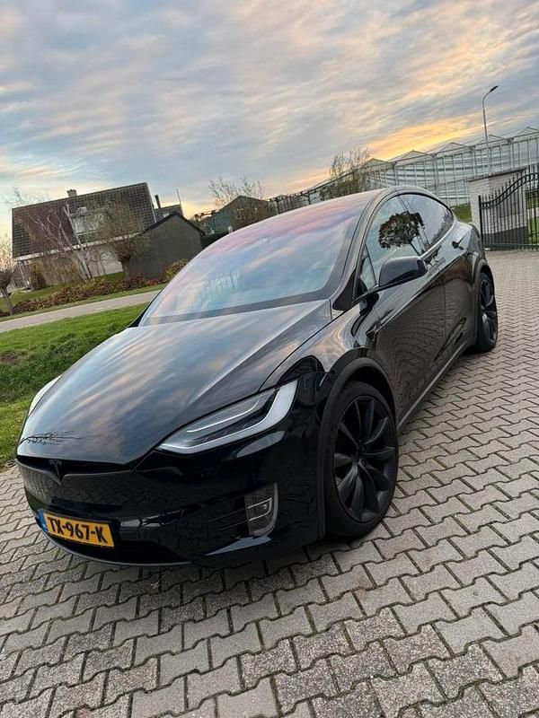 Occasion 2018 Tesla Model X SUV | € 32.500 (Iets duurder) - Afbeelding 1/4
