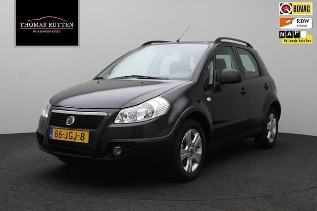 Zwart Gebruikt 2009 Fiat Sedici Dynamic SUV | € 5.950 (Eerlijke prijs) - Afbeelding 1/4