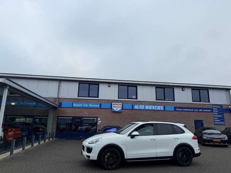 Wit Gebruikt 2015 Porsche Cayenne SUV | € 23.450 (Eerlijke prijs) - Afbeelding 1/2