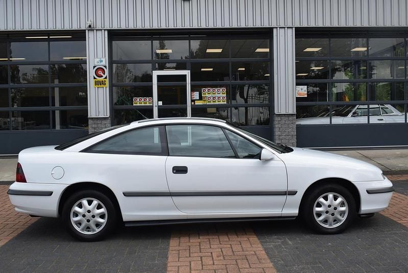 Occasion Opel Calibra Sportive 116 PK (85 kW) 1992 Wit Coupé