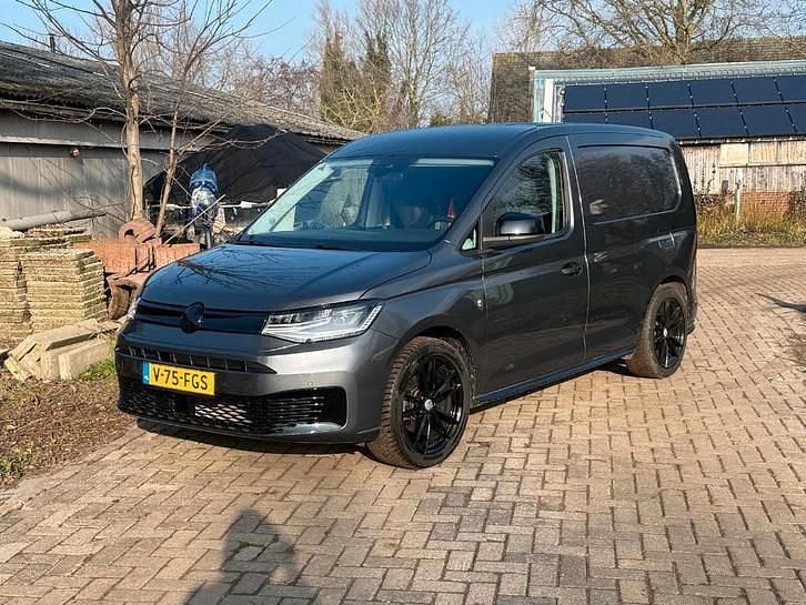 Grijs (metallic) Occasion 2024 VW Caddy Style MPV | € 32.500 (Super prijs) - Afbeelding 1/4