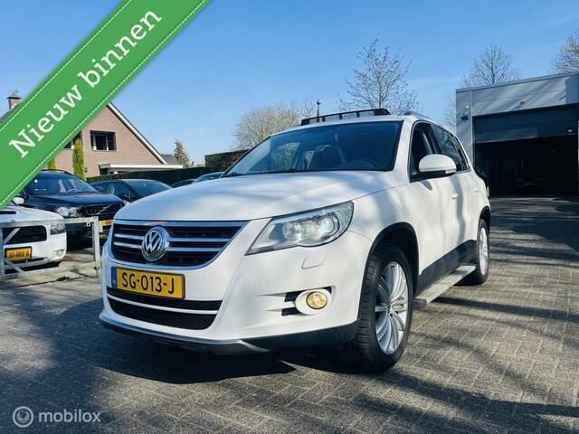Wit Gebruikt 2010 VW Tiguan Sport SUV | € 10.450 (Eerlijke prijs) - Afbeelding 1/4