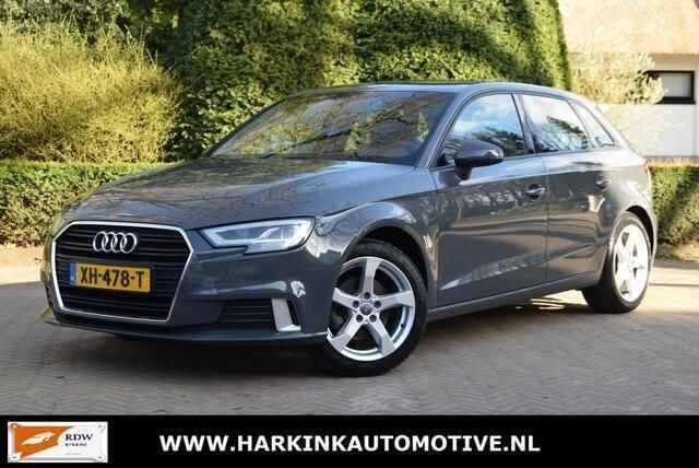 Grijs Gebruikt 2019 Audi A3 Sportback Sport Hatchback | € 16.950 (Goede deal) - Afbeelding 1/4