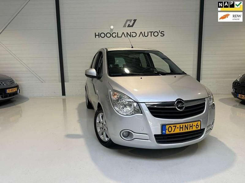 Grijs Gebruikt 2009 Opel Agila Enjoy Hatchback | € 3.750 (Eerlijke prijs) - Afbeelding 1/4