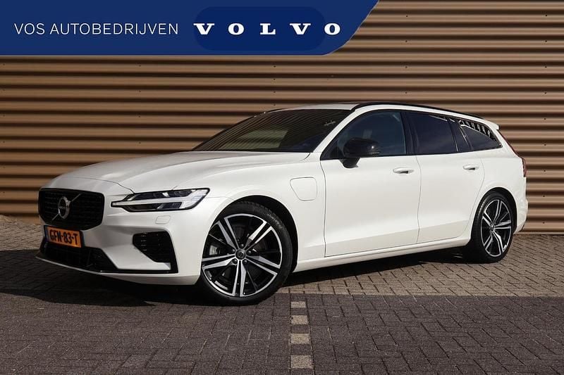 Wit Occasion 2022 Volvo V60 Ultimate Stationwagen | € 39.950 (Super prijs) - Afbeelding 1/4