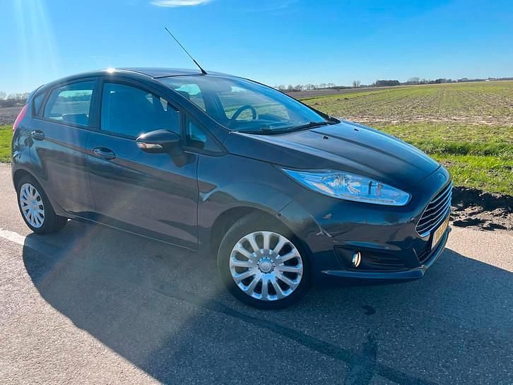 Occasion Ford Fiesta 60 PK (44 kW) 2012 Grijs Hatchback