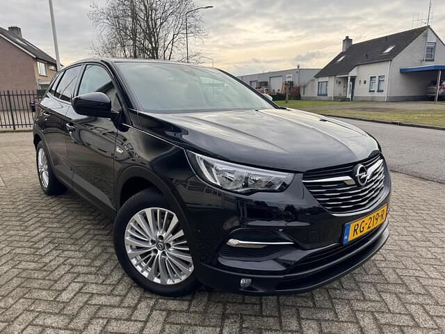 Occasion Opel Grandland X Edition 131 PK (96 kW) 2017 Zwart SUV