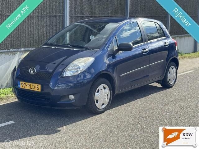 Occasion Toyota Yaris Cool 69 PK (50 kW) 2011 Blauw Hatchback